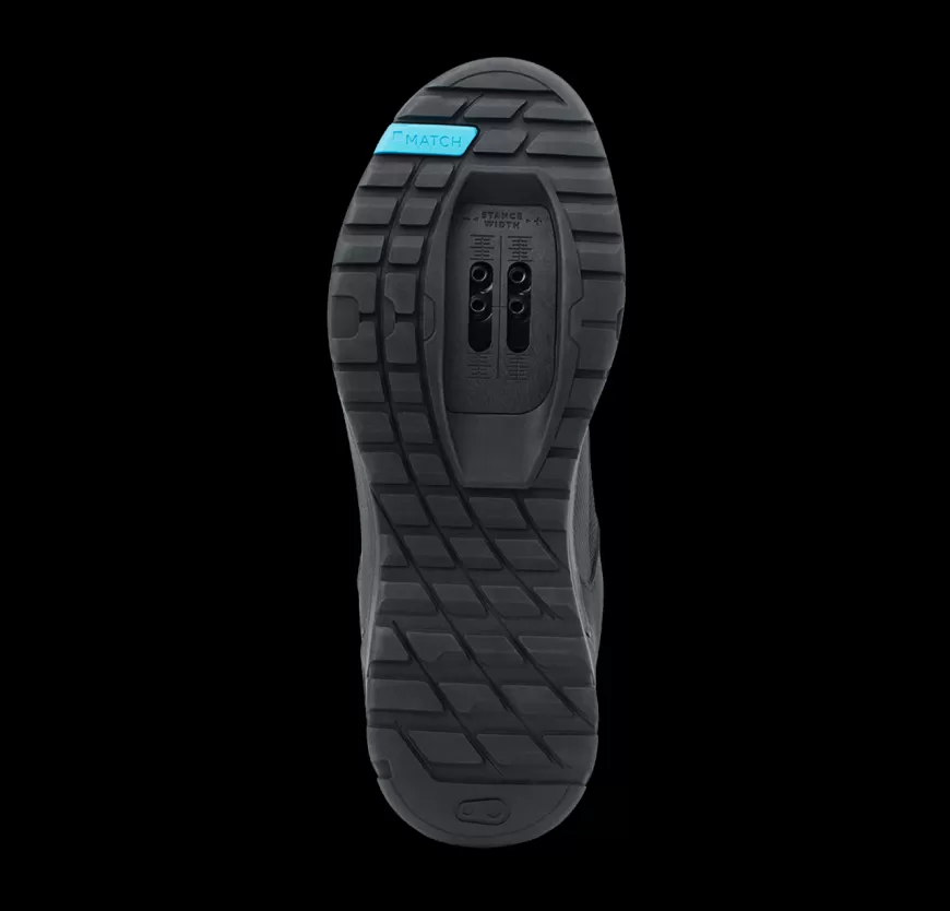 mallet_enduro_lace_clipin_shoes__blackblue_4.webp Mallet | Mallet E Clip-in*Crankbrothers Mallet Enduro Lace Clip-In Shoes - Black/Blue