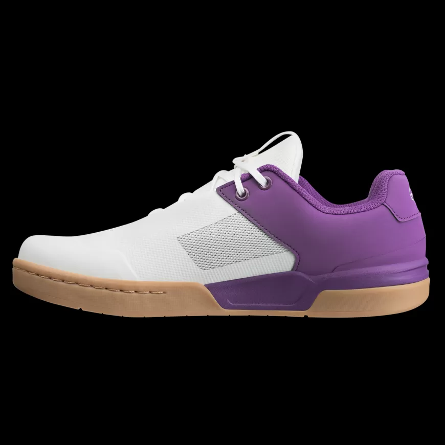 stamp_lace_flat_shoes__bernard_kerr_edition_2.webp Stamp | Stamp Flat*Crankbrothers Stamp Lace Flat Shoes - Bernard Kerr Edition White/Purple/Gum
